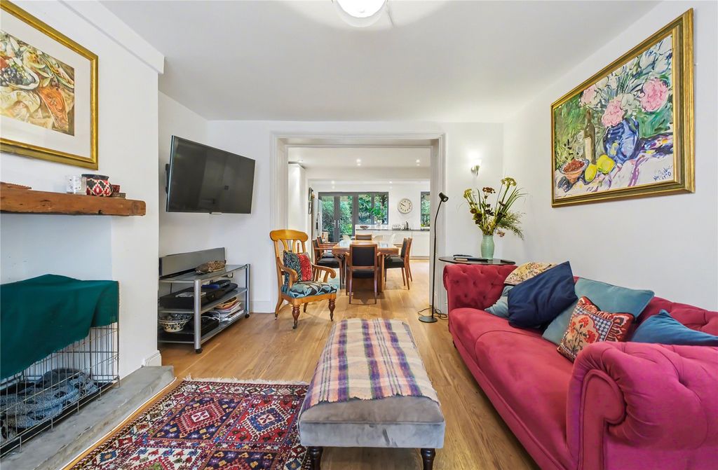 Property photo 3 of 19 Picture No. 05