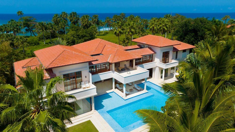 Property photo 2 of 32