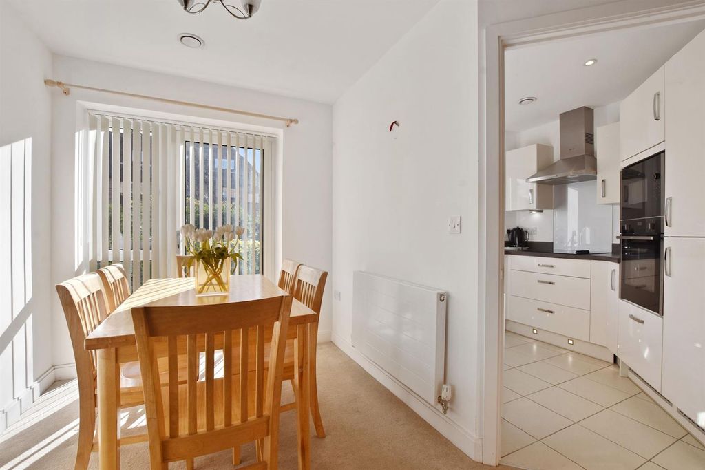 Property photo 2 of 10 07-1Ff7Gcmcs - 2 Rosen House - Reception  4- Origi