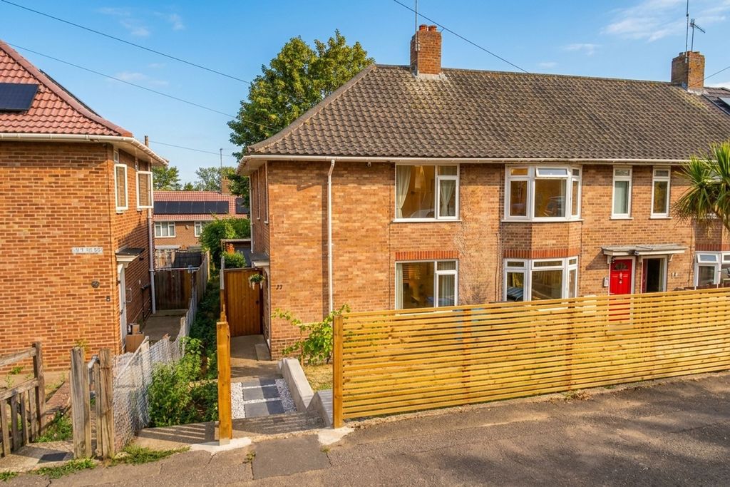 Property photo 1 of 19