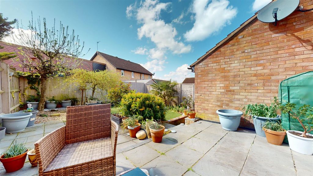 Property photo 2 of 16 04142026_235938.Jpg