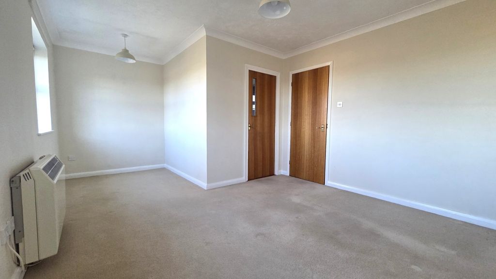 Property photo 2 of 7 Picture No. 06