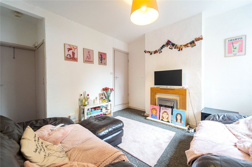 Property photo 3 of 15 Picture No. 10