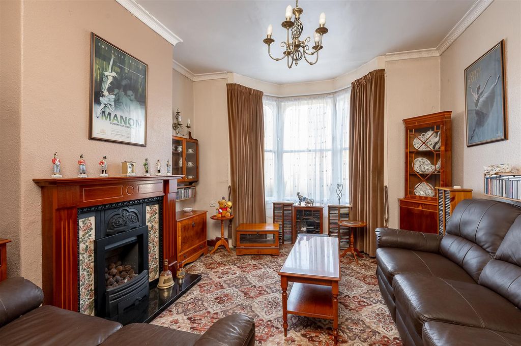 Property photo 3 of 12 Living Room