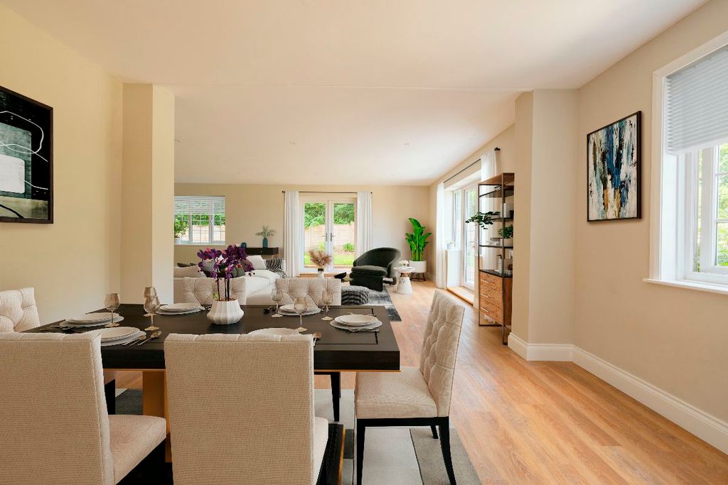 Property photo 3 of 26