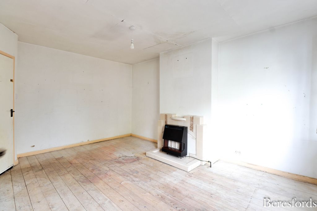 Property photo 3 of 17 Picture No. 10