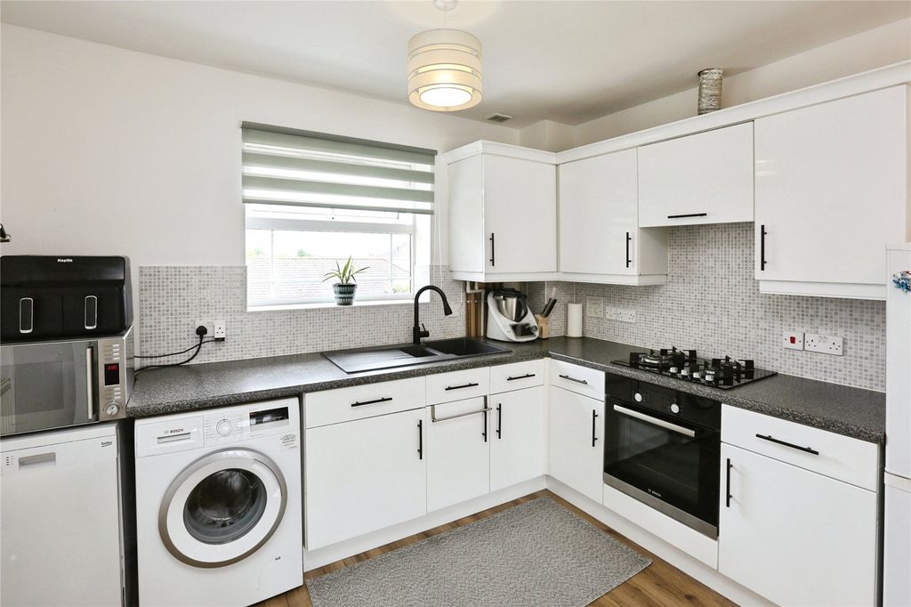 Property photo 2 of 8 Picture No. 04