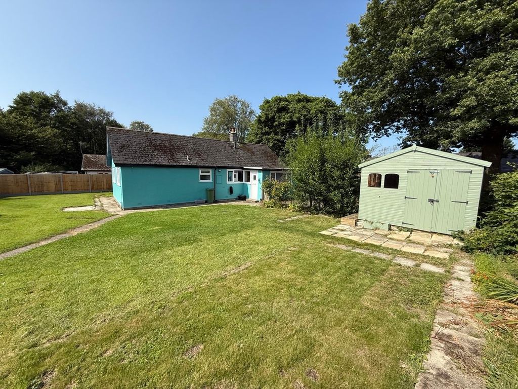 Property photo 3 of 34