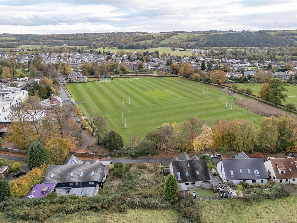 Property photo 2 of 12 Image 2