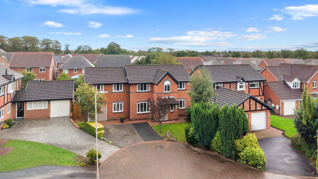 Property photo 2 of 37