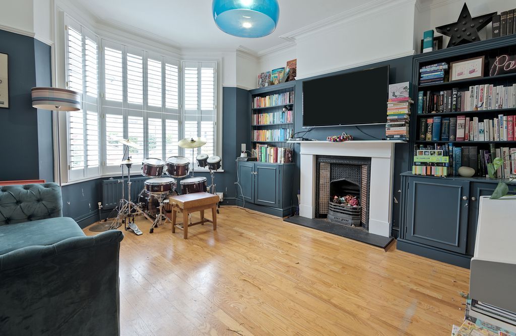 Property photo 2 of 16 Photo 17