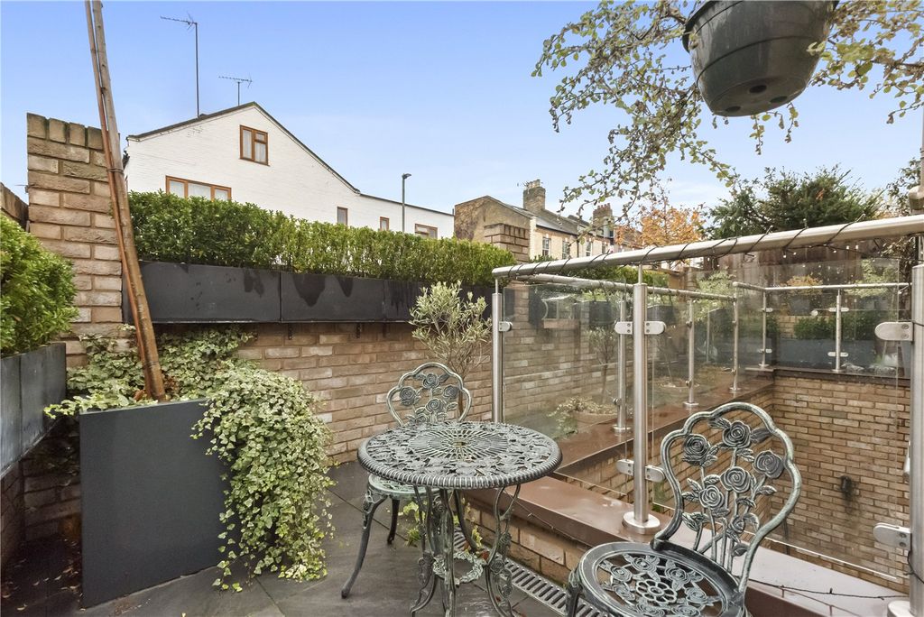 Property photo 3 of 14 Picture No. 08