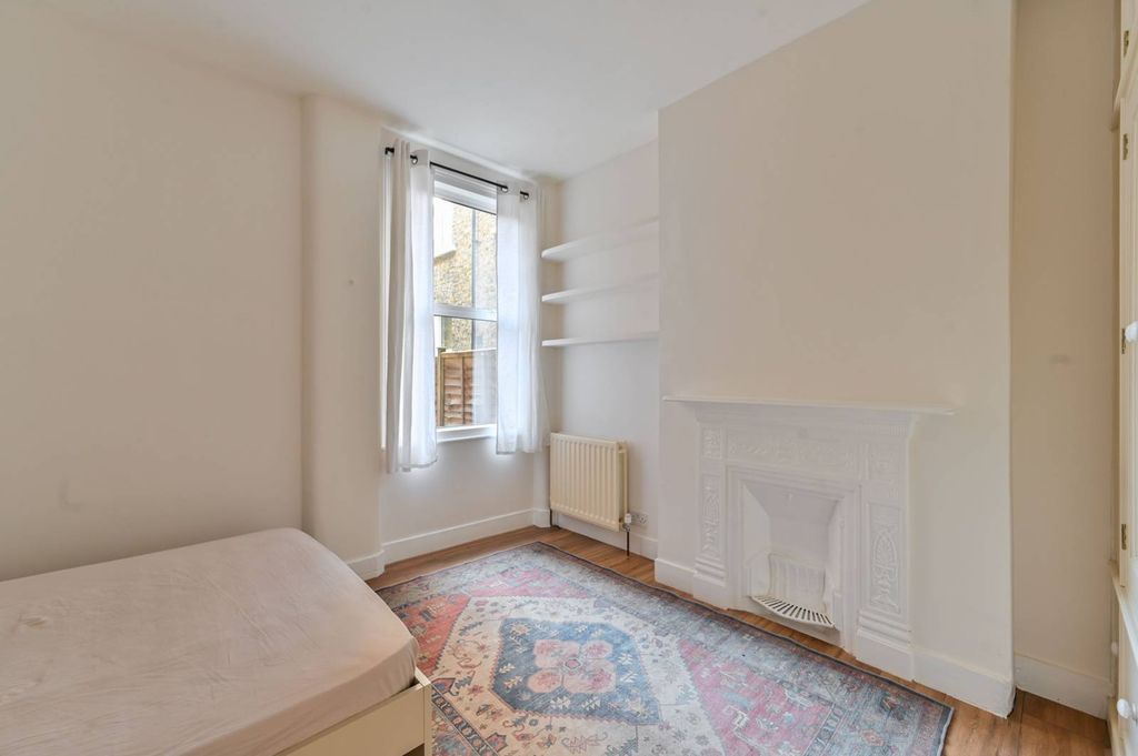 Property photo 3 of 11