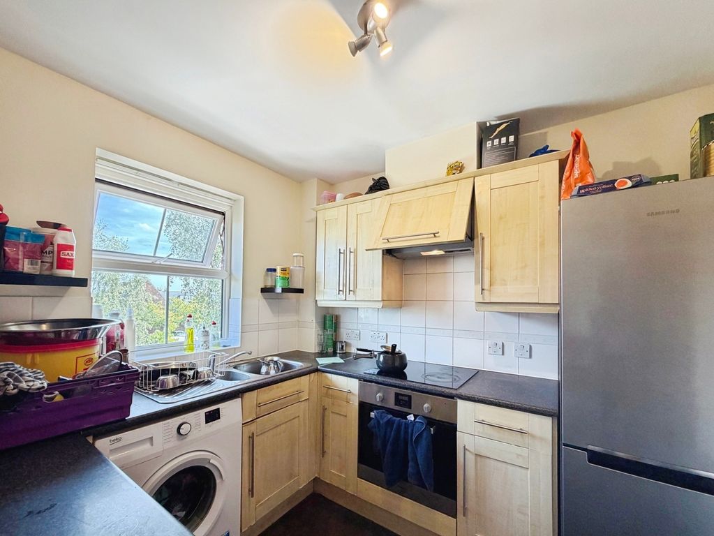 Property photo 3 of 8 Pbox-Img.Jpg