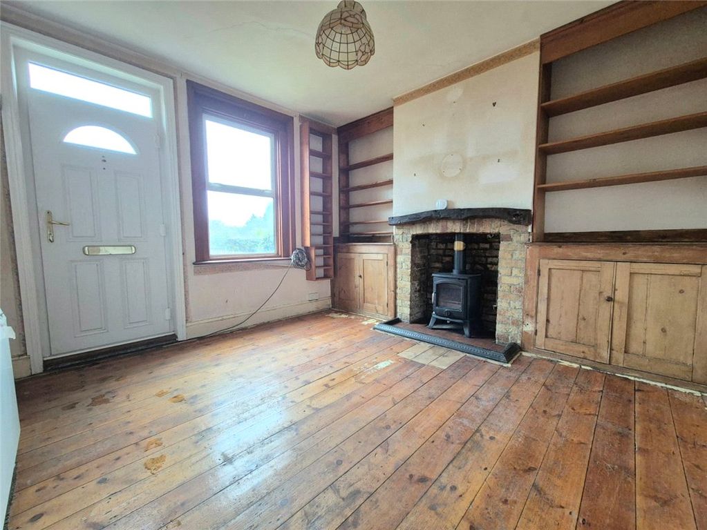 Property photo 2 of 11 Picture No. 12