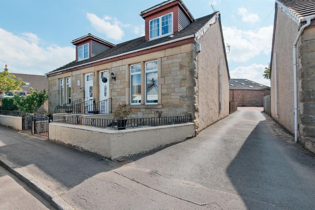 Property photo 2 of 39 028-64 Sandy Road Carluke ML8 5Dh.Jpg
