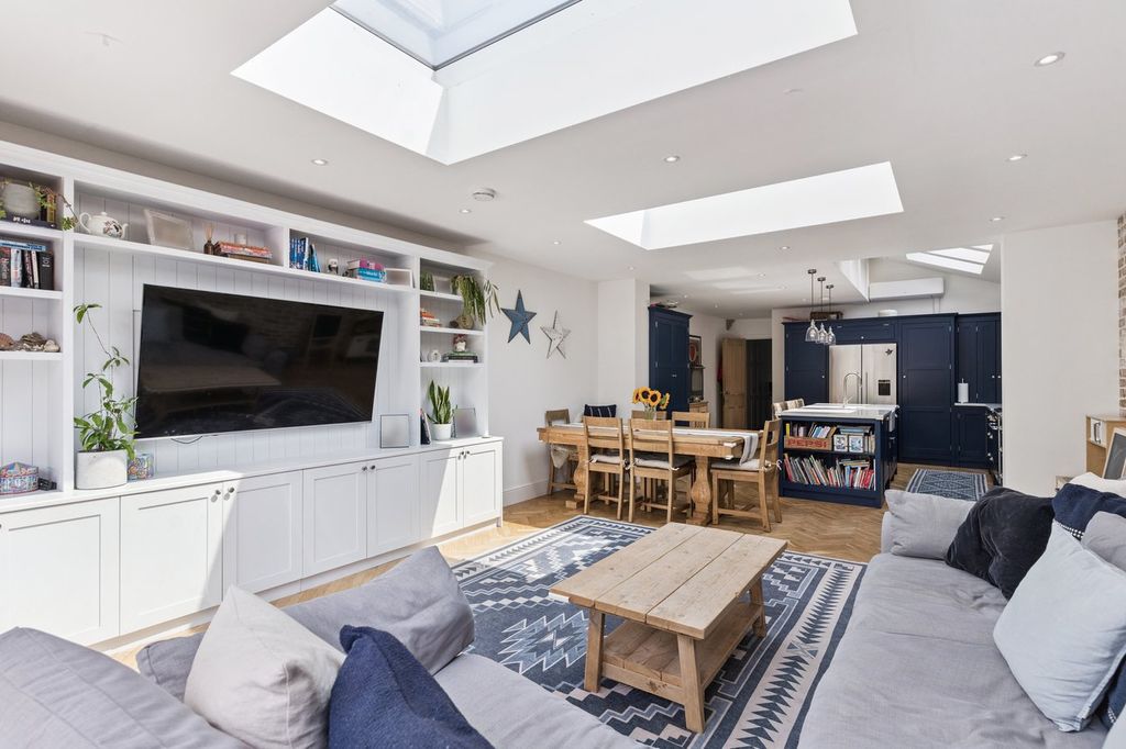 Additional image 11 of 4 bed terraced house for saleBedford Road, Hitchin SG5