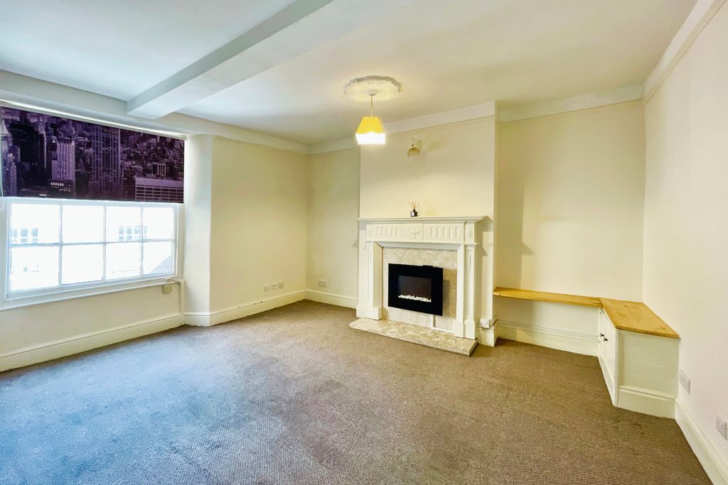 Property photo 2 of 9 Living Room