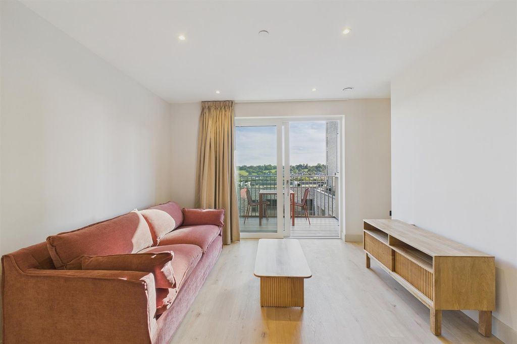 Property photo 2 of 21 5.Jpg