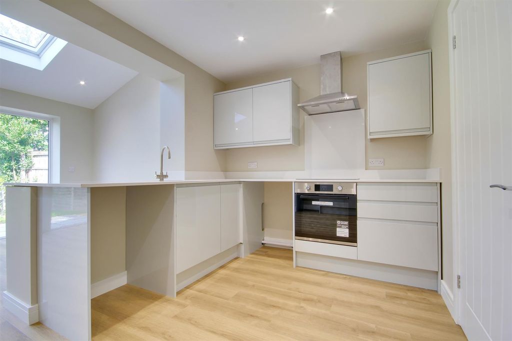 Property photo 3 of 18 Img_4648-Img_4650.Jpg