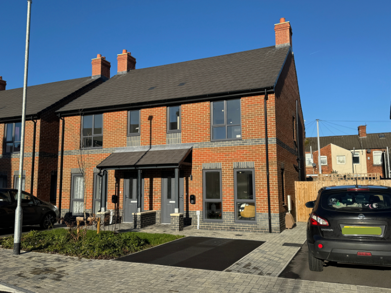 Property photo 1 of 11