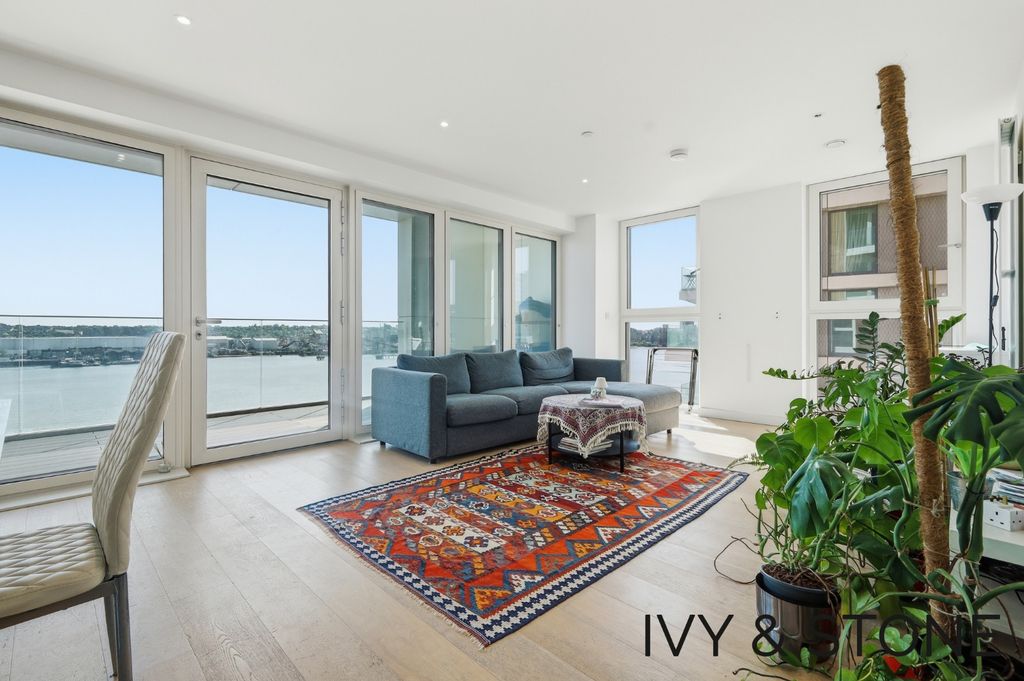 Property photo 1 of 17 5147970