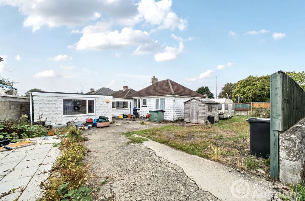 Property photo 1 of 15 1