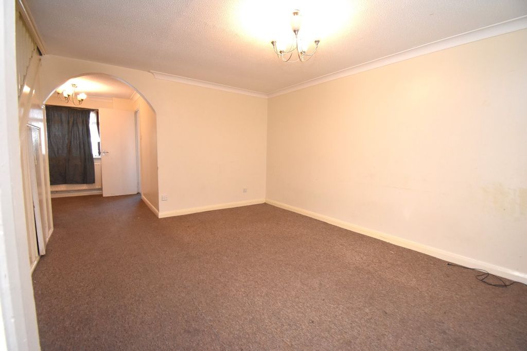 Property photo 2 of 12 Living Room