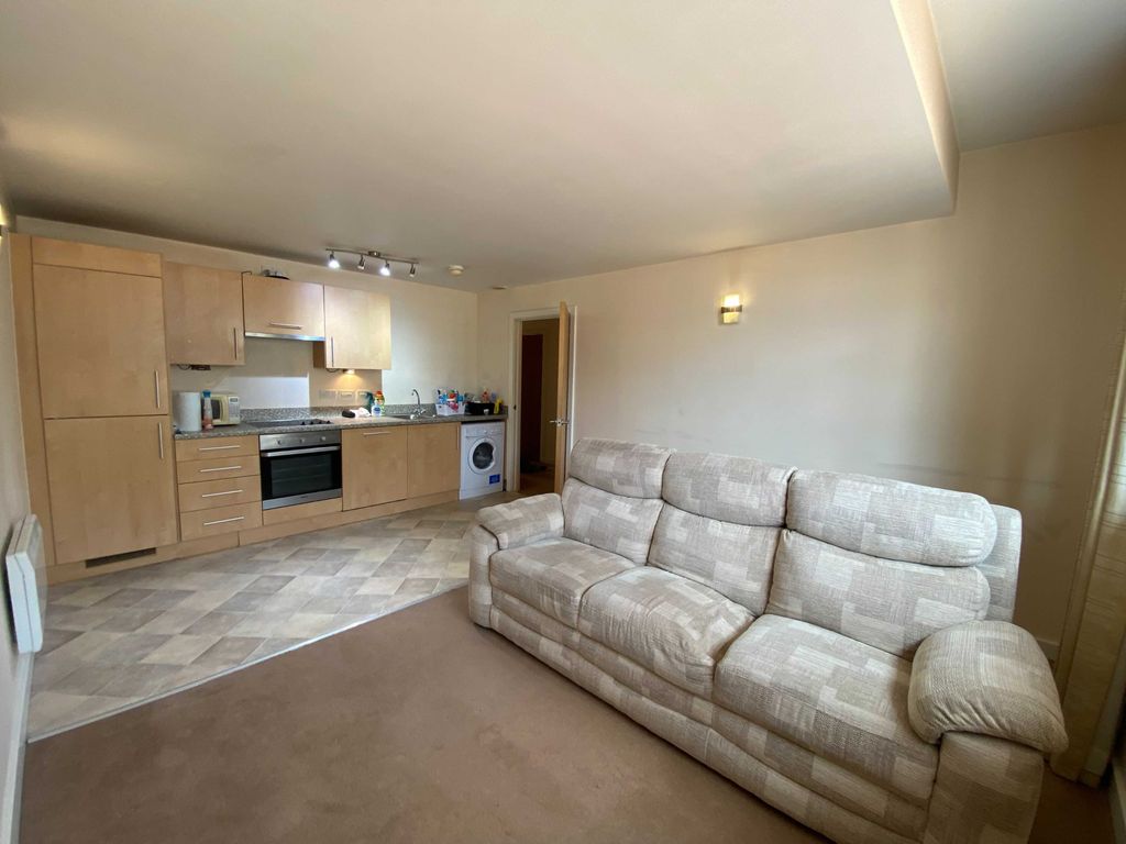 Property photo 3 of 9