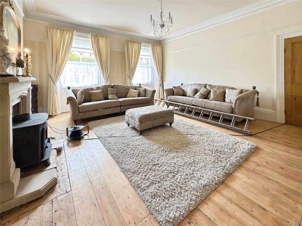 Property photo 3 of 31 Picture No. 20
