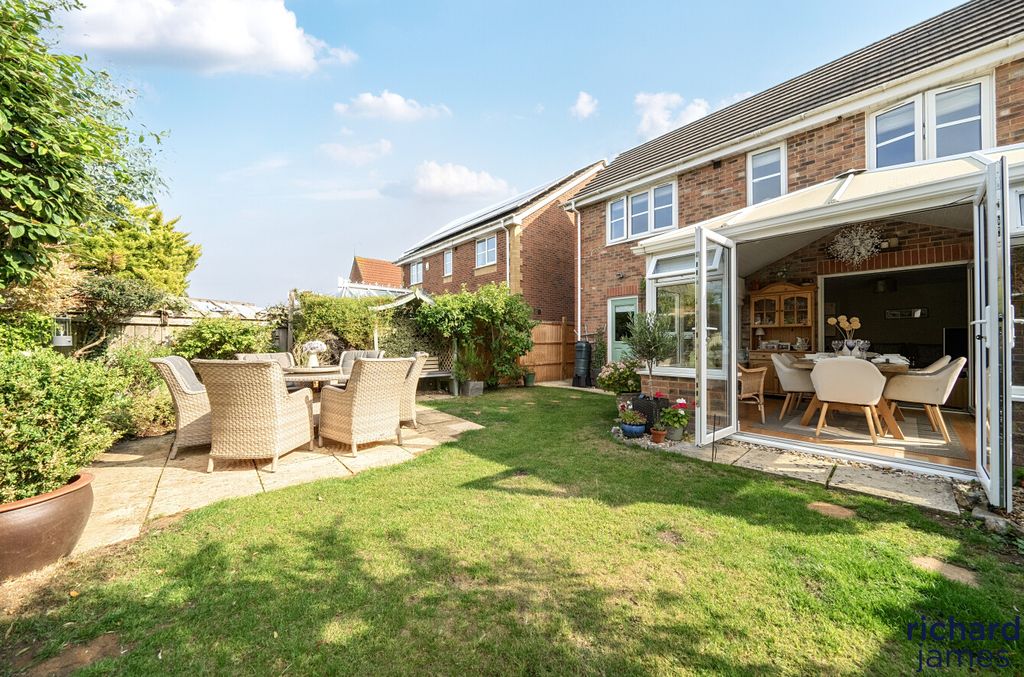 Property photo 2 of 25 8c213874406A4d2Fa383Ef2635Be87E5