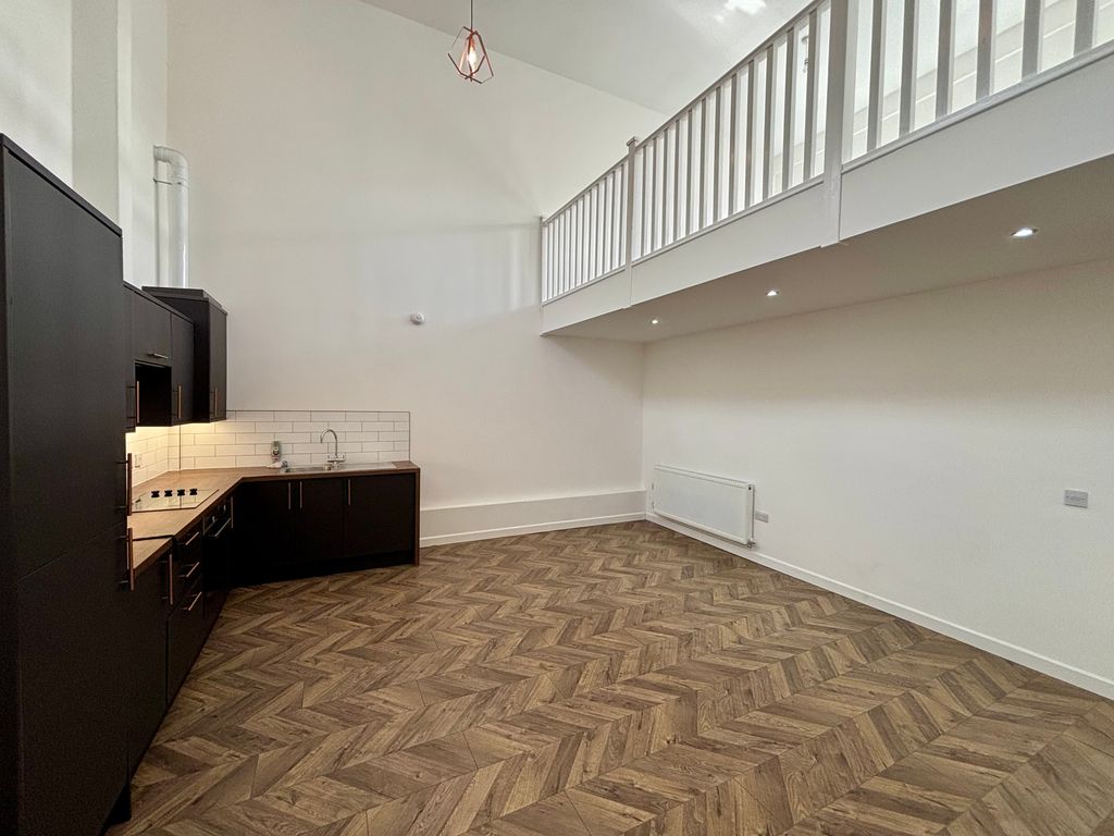 Property photo 3 of 10 Img_2890