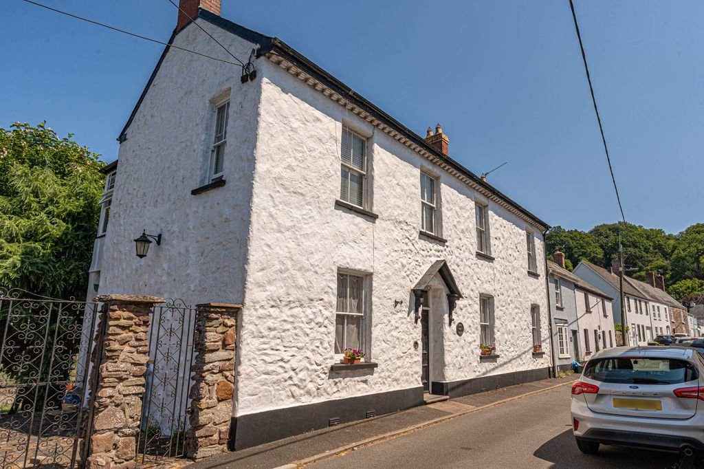 Property photo 2 of 62 2