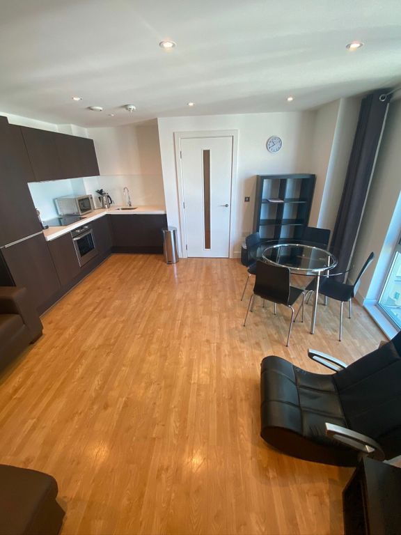 Property photo 2 of 10 14