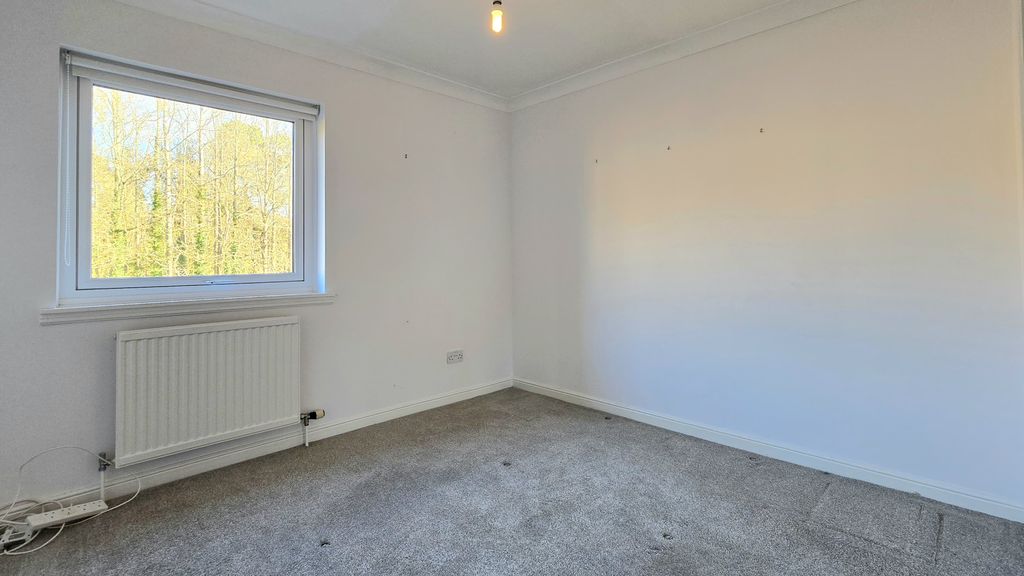 Additional image 4 of 3 bed flat to rentRiverside Gardens, Busby G76