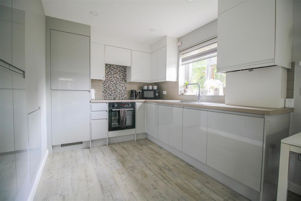 Property photo 2 of 8 Img_0070.Jpg