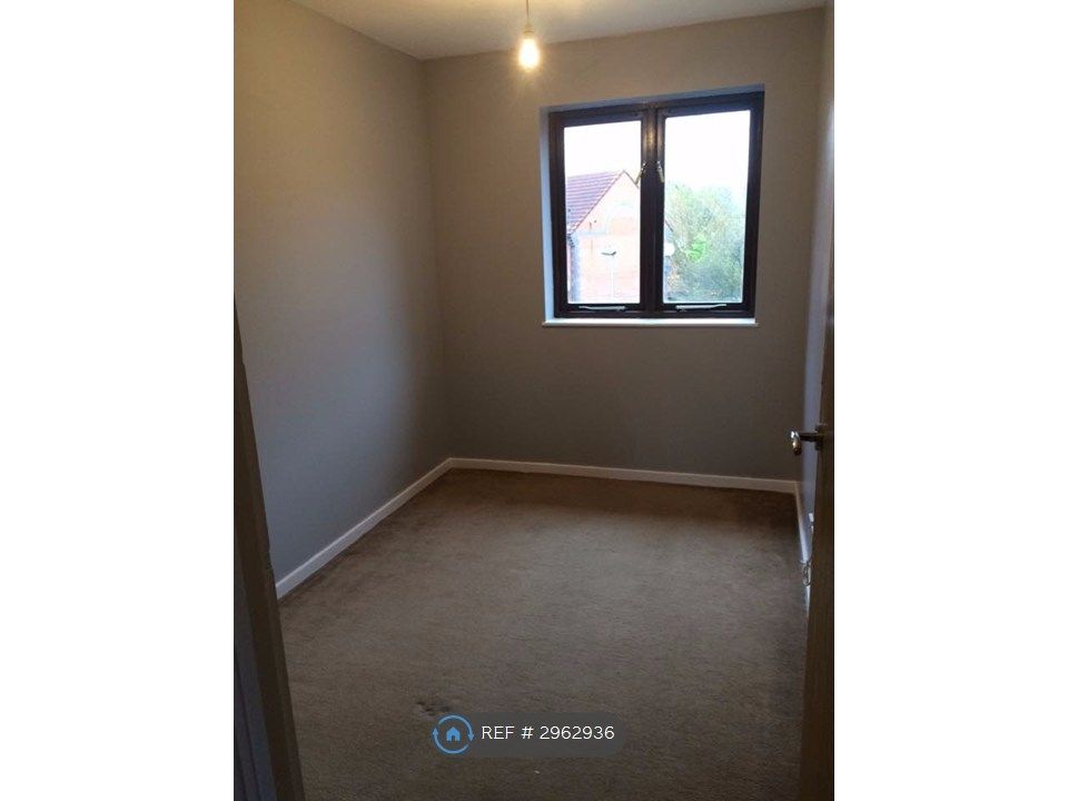 Property photo 2 of 9 2nd Beedroom