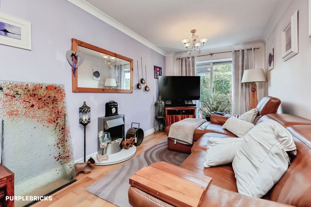 Property photo 2 of 35