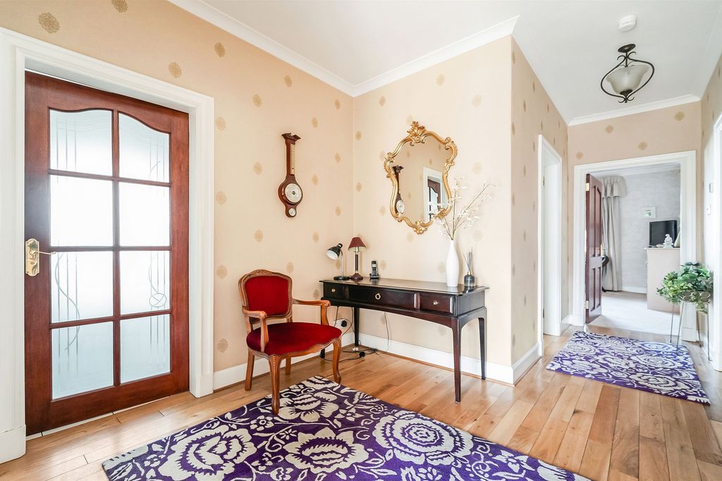 Property photo 2 of 21 Hall