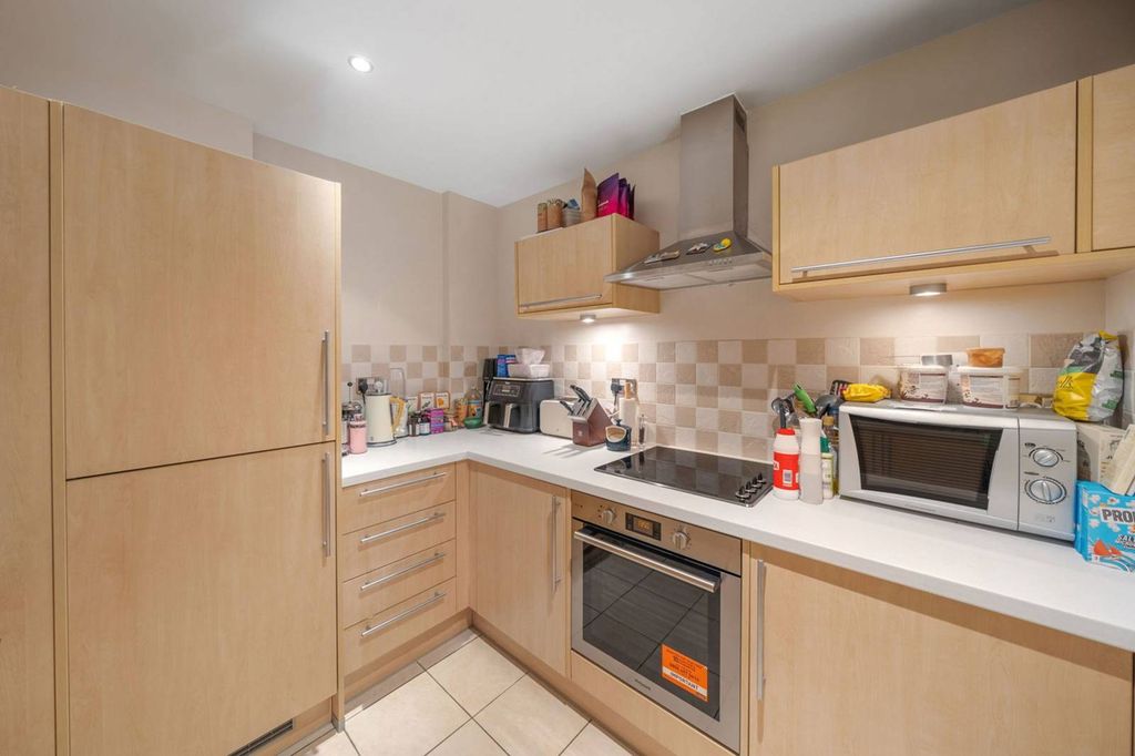 Property photo 3 of 10