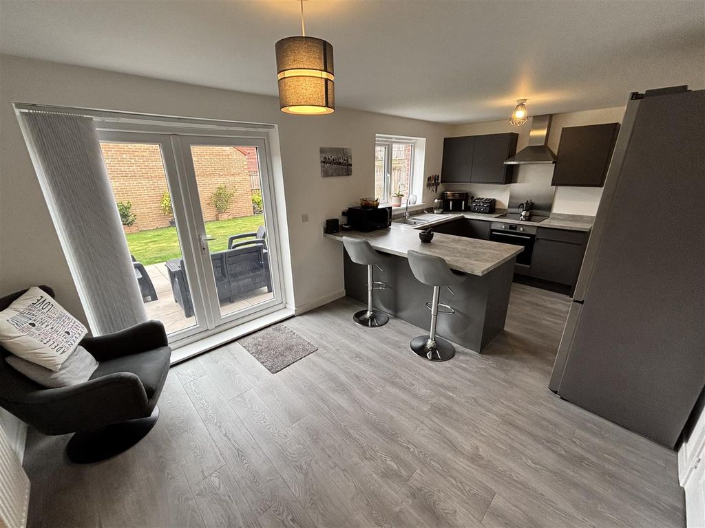 Property photo 3 of 21 Open Plan Kitchen And Dining Room
