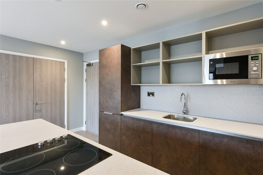 Property photo 2 of 14 Picture No. 04