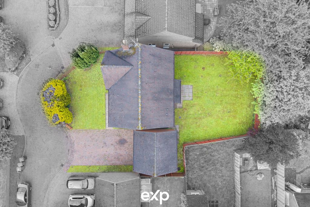 Property photo 3 of 24