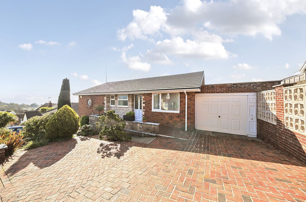 Property photo 1 of 35 1429894-1-69Dcd97...