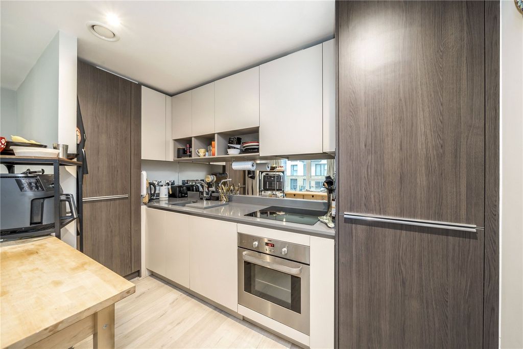 Property photo 3 of 6 Picture No. 09