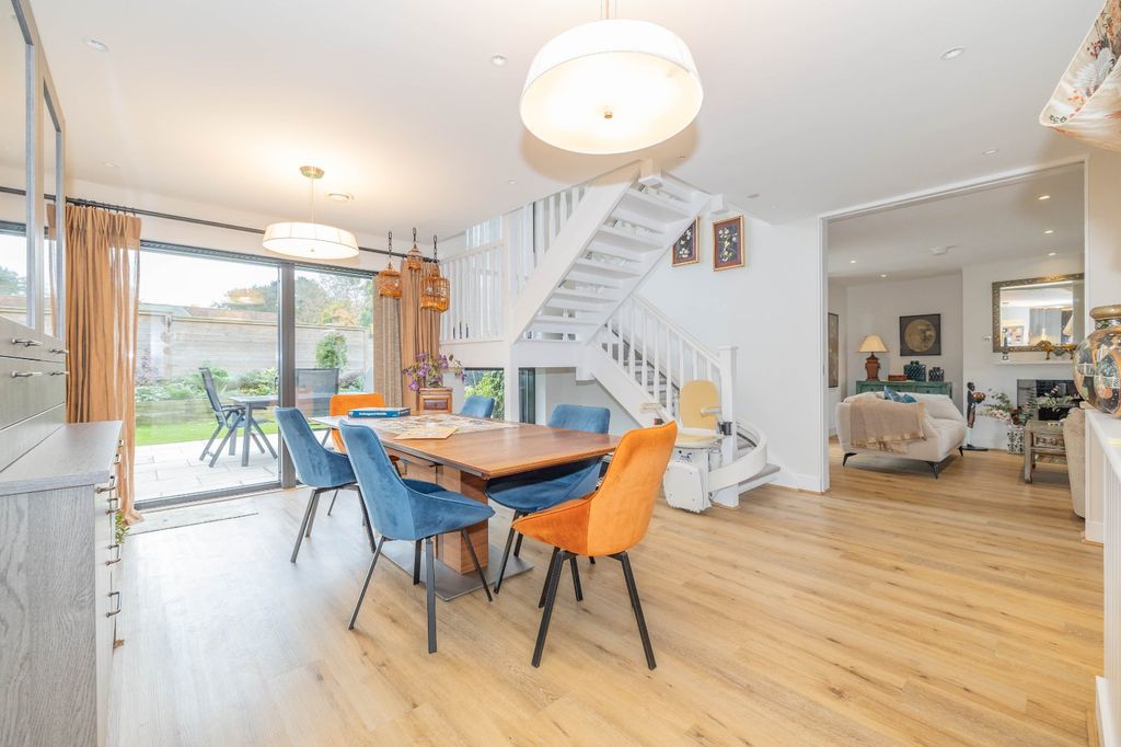 Property photo 2 of 18 Picture 2