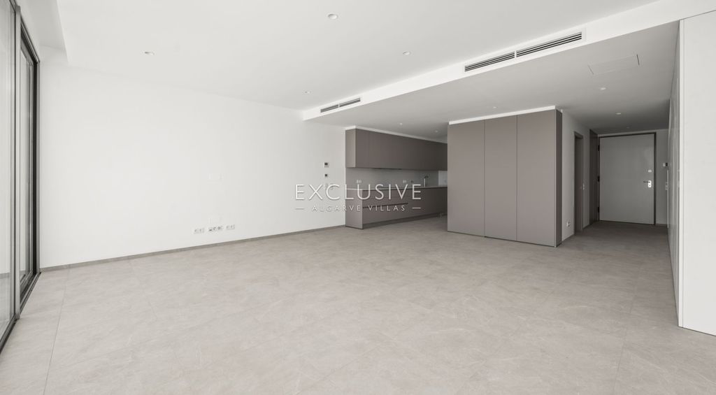 Property photo 3 of 34
