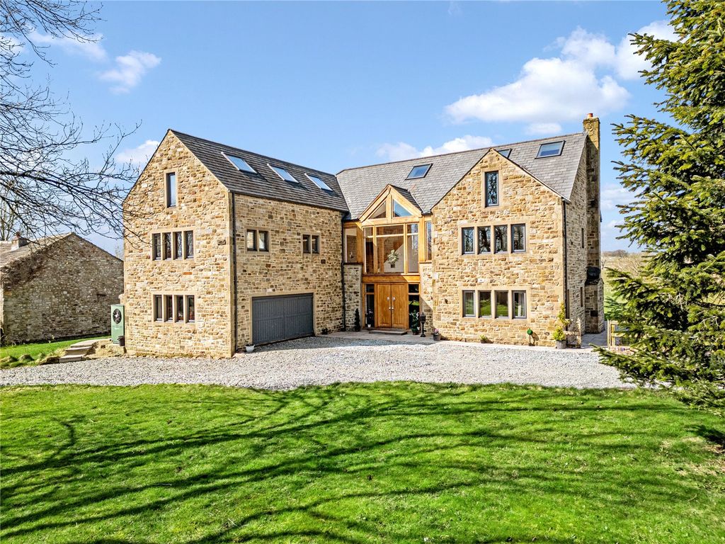 Property photo 1 of 39 External