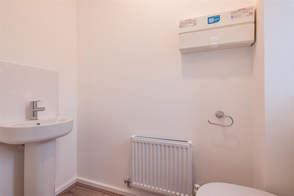 Property photo 3 of 18 P1577476.Jpg