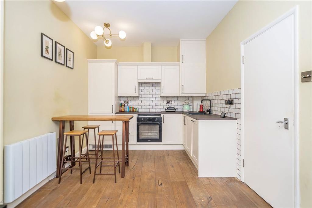 Property photo 2 of 3